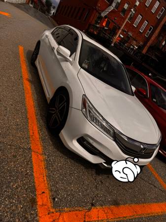 2017 Honda Accord Touring V6 2dr Coupe Automatic — photo 1