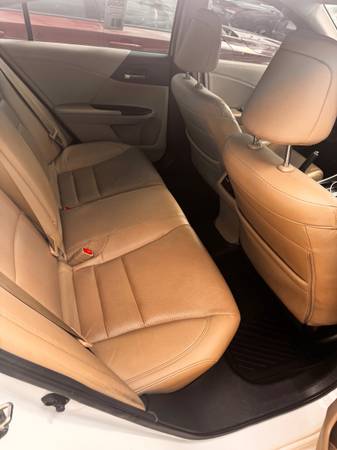 2017 Honda Accord Touring V6 2dr Coupe Automatic — photo 6