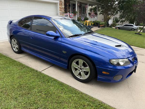 2005 Pontiac GTO Base 2dr Coupe Automatic — photo 2