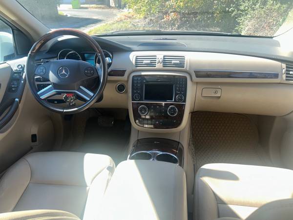 2011 Mercedes-Benz R350 — photo 7