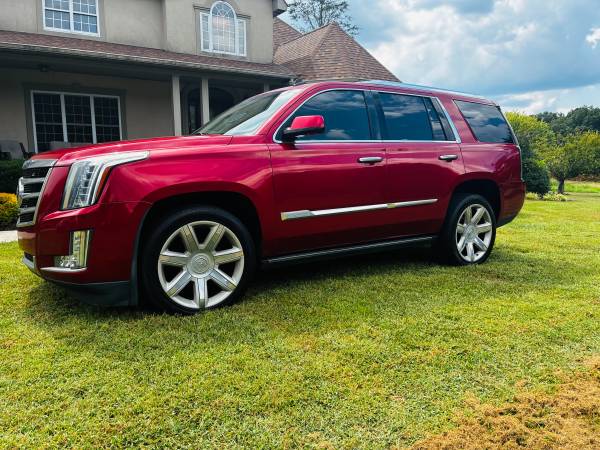 2016 Cadillac Escalade Standard 4x2 Automatic — photo 1