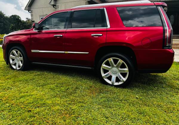 2016 Cadillac Escalade Standard 4x2 Automatic — photo 3
