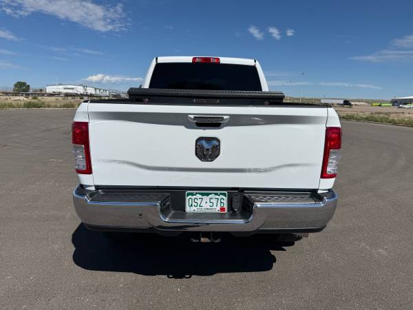 2019 RAM 2500 Laramie 4x2 Crew Cab 149 in. WB Automatic — photo 6
