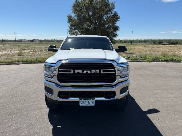 2019 RAM 2500 Laramie 4x2 Crew Cab 149 in. WB Automatic — photo 2