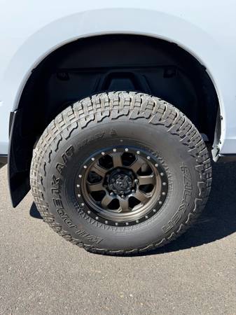 2019 RAM 2500 Laramie 4x2 Crew Cab 149 in. WB Automatic — photo 12