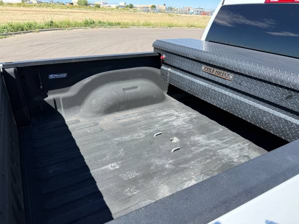 2019 RAM 2500 Laramie 4x2 Crew Cab 149 in. WB Automatic — photo 10