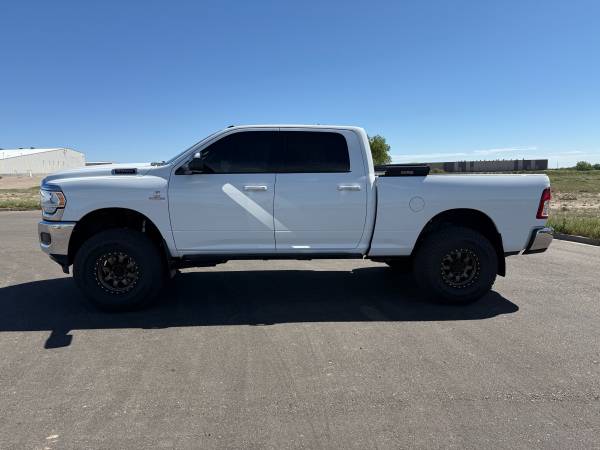 2019 RAM 2500 Laramie 4x2 Crew Cab 149 in. WB Automatic — photo 4