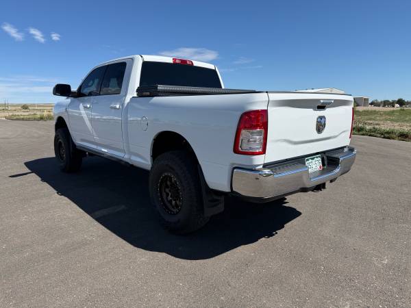 2019 RAM 2500 Laramie 4x2 Crew Cab 149 in. WB Automatic — photo 5
