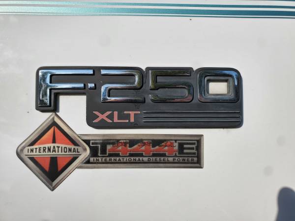 1994 Ford F 250 XL 2dr Standard Cab LB — photo 3