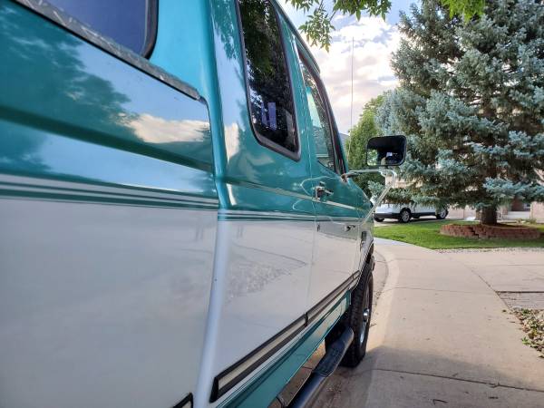 1994 Ford F 250 XL 2dr Standard Cab LB — photo 7