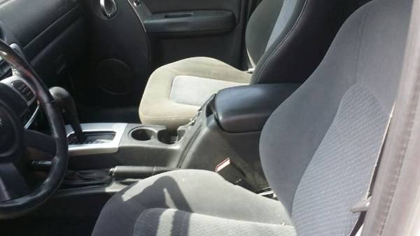 2003 Jeep Liberty Limited Edition 4dr 4x2 Automatic — photo 4