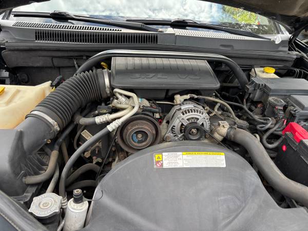 2010 Jeep Grand Cherokee Laredo — photo 8