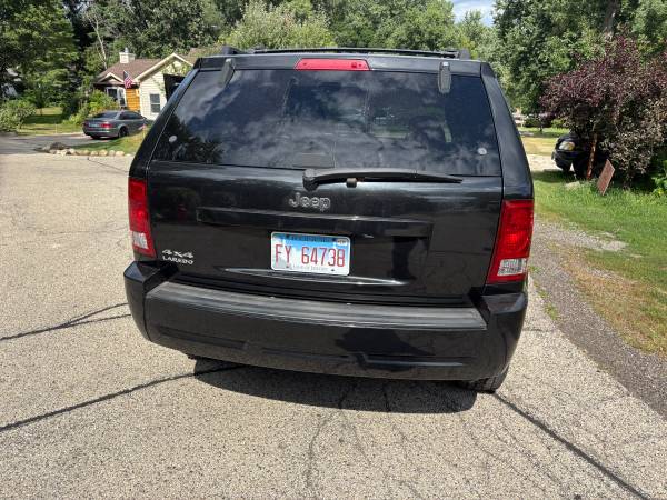 2010 Jeep Grand Cherokee Laredo — photo 5