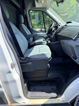 2020 Ford Transit Connect XL Cargo Van Automatic — photo 12