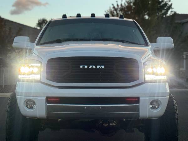 2006 RAM Megacab Laramie — photo 3