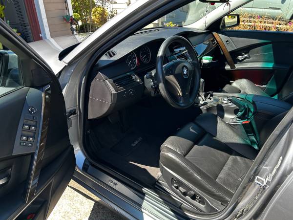 2005 BMW 545i Sports — photo 6