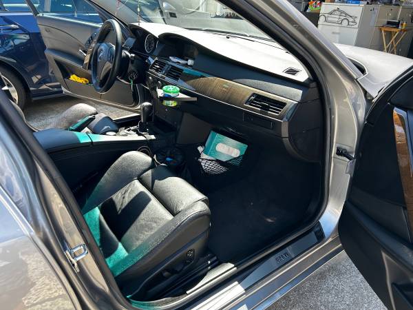 2005 BMW 545i Sports — photo 9