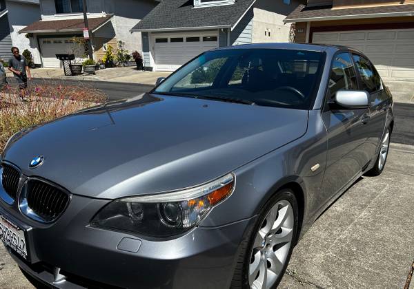 2005 BMW 545i Sports — photo 1