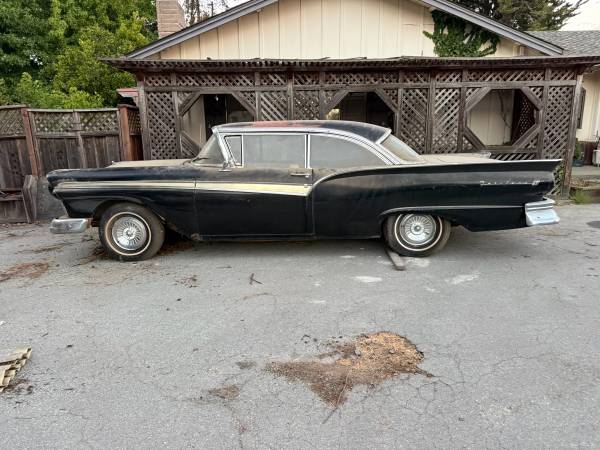 1957 Ford Fairlane Coupe — photo 11