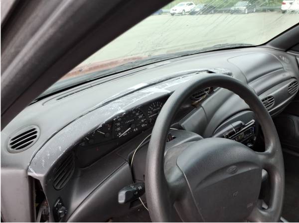 2000 Ford Escort ZX2 2dr Coupe Manual — photo 9