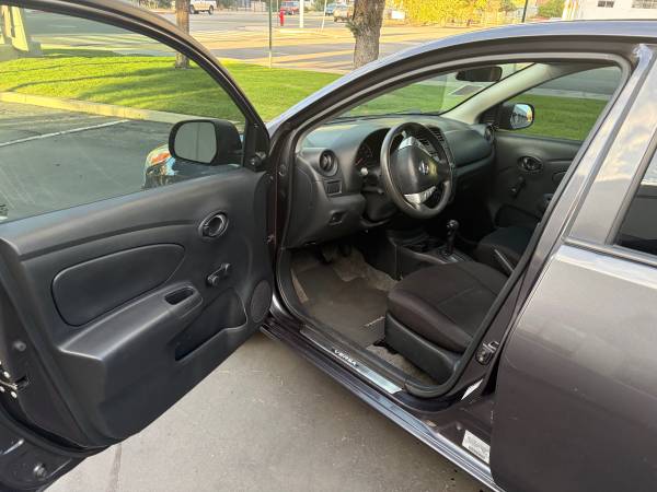 2015 Nissan Versa 1.6 S — photo 4