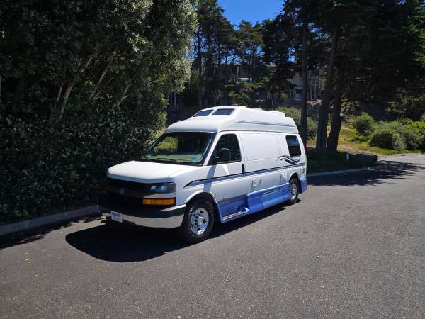 2004 Chevrolet Pleasure Way — photo 2