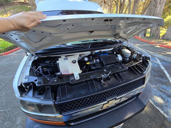 2004 Chevrolet Pleasure Way — photo 8