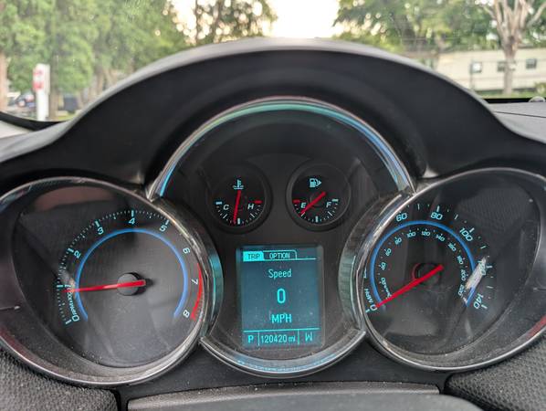 2013 Chevrolet Cruze LT 4dr Sedan Automatic — photo 8