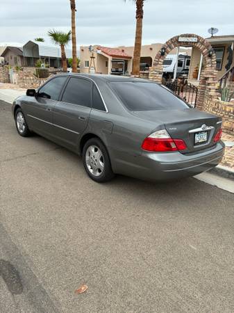 2004 Toyota Avalon XL 4dr Sedan Automatic — photo 2