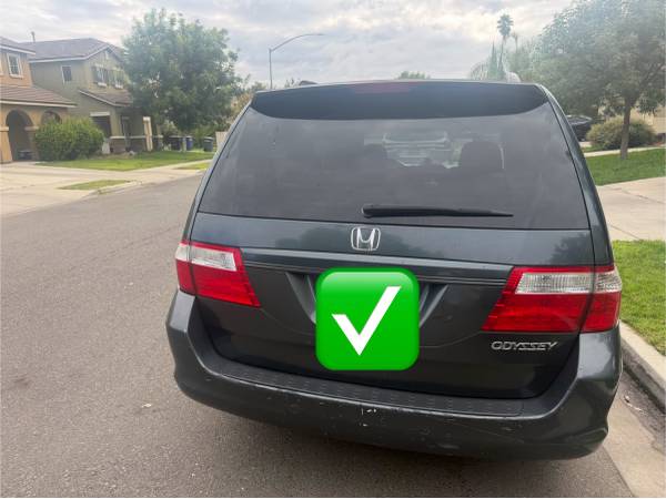 2006 Honda Odyssey LX Passenger Van Automatic — photo 4