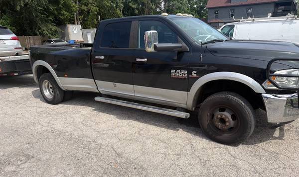 2016 Dodge Ram Heavy — photo 1