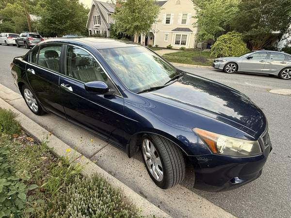 2009 Honda Accord 3.5 EX 4dr Sedan Automatic — photo 10