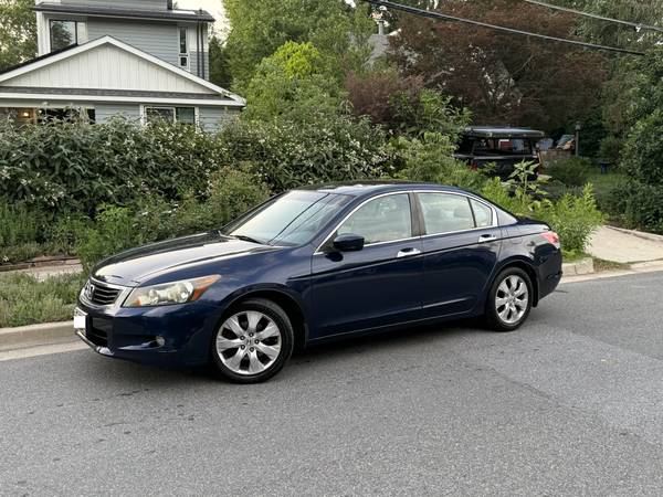 2009 Honda Accord 3.5 EX 4dr Sedan Automatic — photo 2
