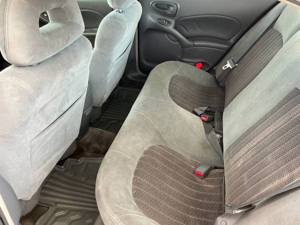 2004 Pontiac Grand AM GT 2dr Coupe Automatic — photo 8