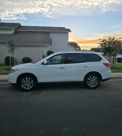 2015 Nissan Pathfinder S 4dr 4x4 CVT — photo 5