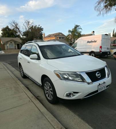 2015 Nissan Pathfinder S 4dr 4x4 CVT — photo 6