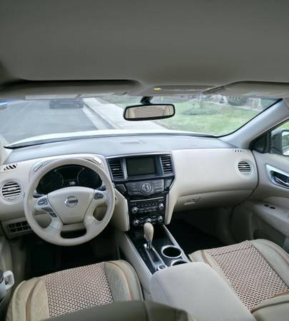2015 Nissan Pathfinder S 4dr 4x4 CVT — photo 10