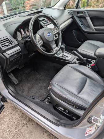 2014 Subaru Forester 2.5i Limited — photo 5