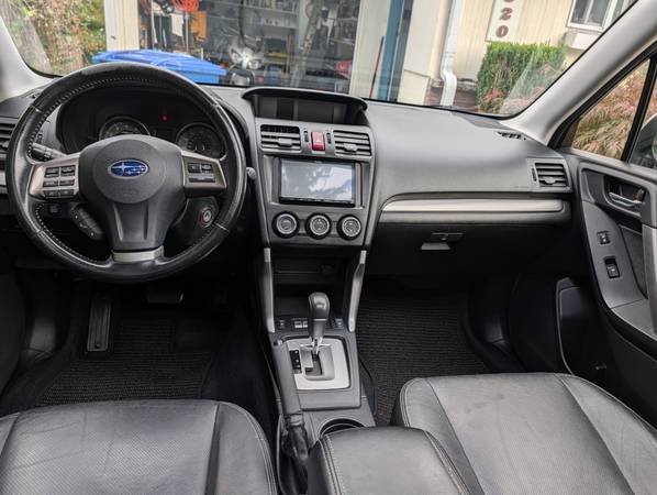 2014 Subaru Forester 2.5i Limited — photo 6