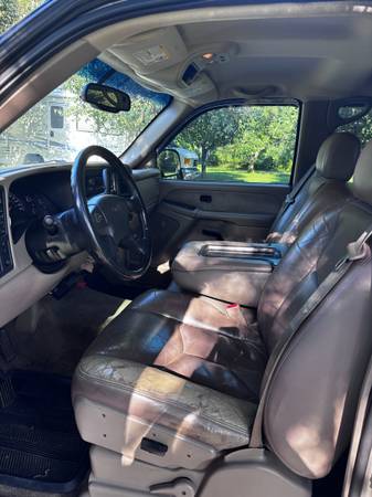 2003 GMC Sierra 1500 SLE 4x2 Regular Cab 8 ft. box 133 in. WB Manual — photo 6