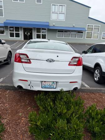 2018 Ford Taurus SE — photo 4