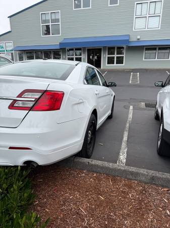2018 Ford Taurus SE — photo 5