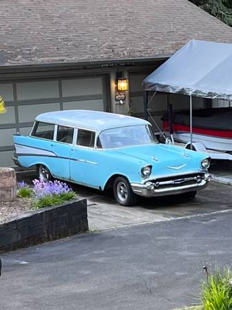 1957 Chevrolet Wagon — photo 1