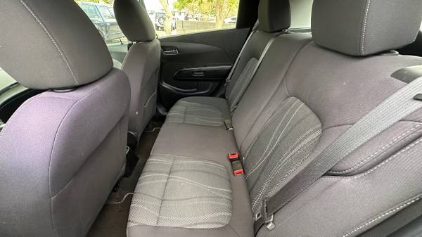 2014 Chevrolet Sonic LT Manual 4dr Hatchback Manual — photo 8