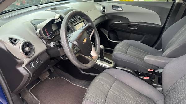 2014 Chevrolet Sonic LT Manual 4dr Hatchback Manual — photo 7