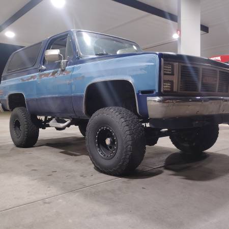 1987 GMC Jimmy Base 2dr 4WD SUV — photo 1