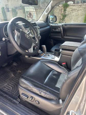 2012 Toyota 4runner Limited 4dr 4x2 Automatic — photo 3