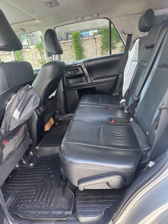 2012 Toyota 4runner Limited 4dr 4x2 Automatic — photo 4