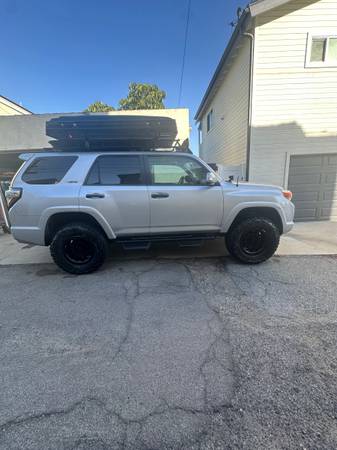 2012 Toyota 4runner Limited 4dr 4x2 Automatic — photo 7