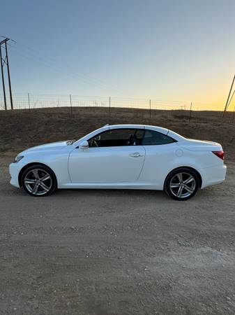2012 Lexus IS 350c Base — photo 8